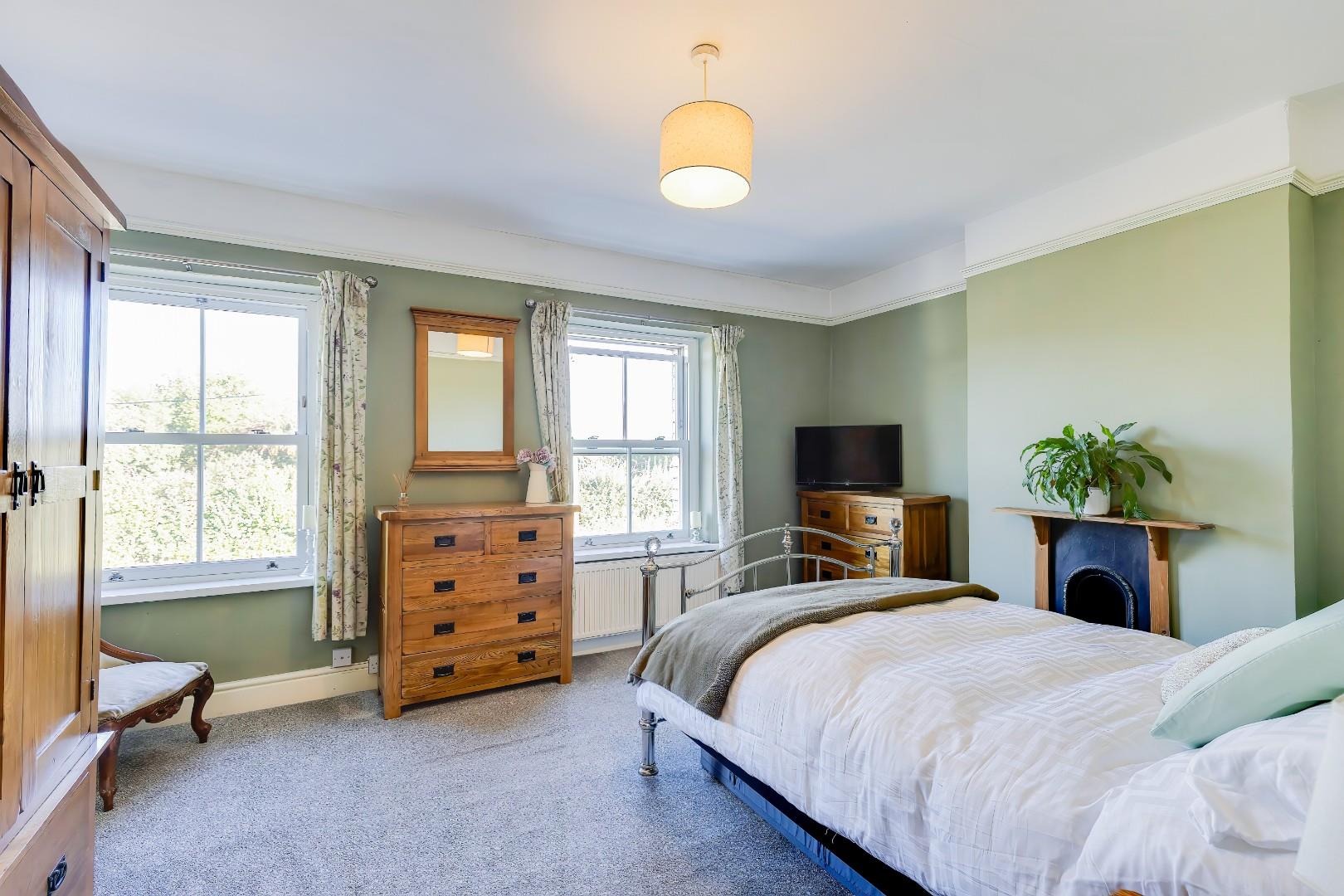 2 Drope Terrace, St. George's-Super-Ely, Cardiff, CF5 6EQ